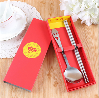 PFS2003  Red Smile Always Party Spoon Set Favors 