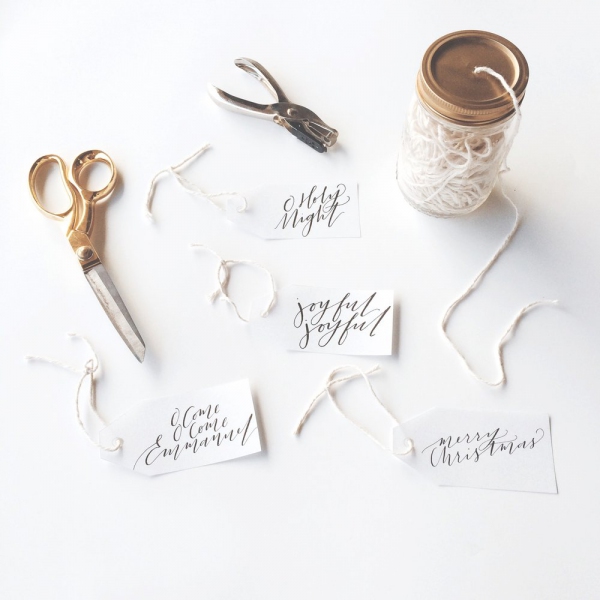 PTG201  Tie Up Personalize Wedding Gift Tag Services - Labor Charge 